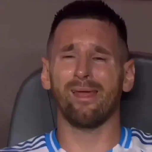 😕Messi llorando😭 memes 😕 
