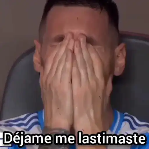 😕Messi llorando😭 memes 😕 
