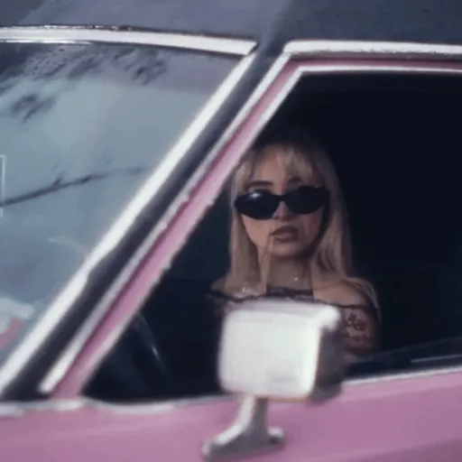 Sabrina Carpenter 
