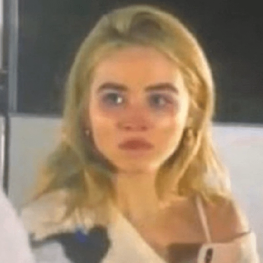 Sabrina Carpenter 
