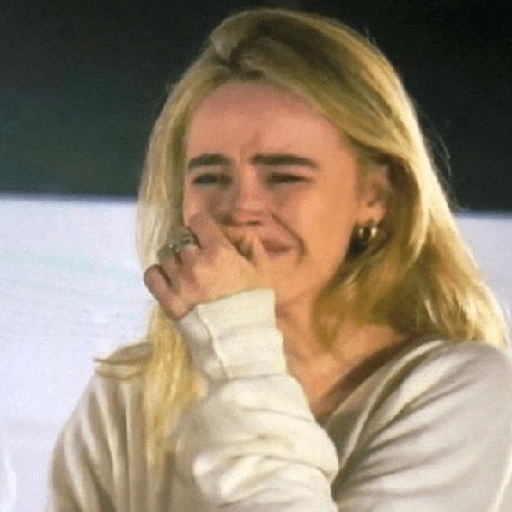 Sabrina Carpenter 
