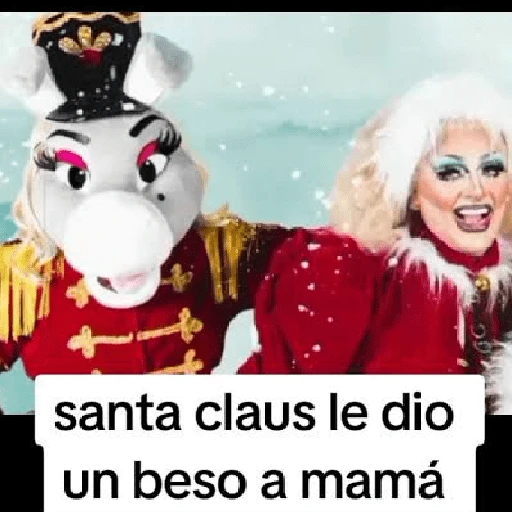 Santa Claus le dio un 💋 a mamá  
