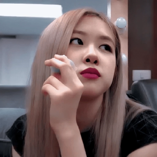 blackpink rose 

