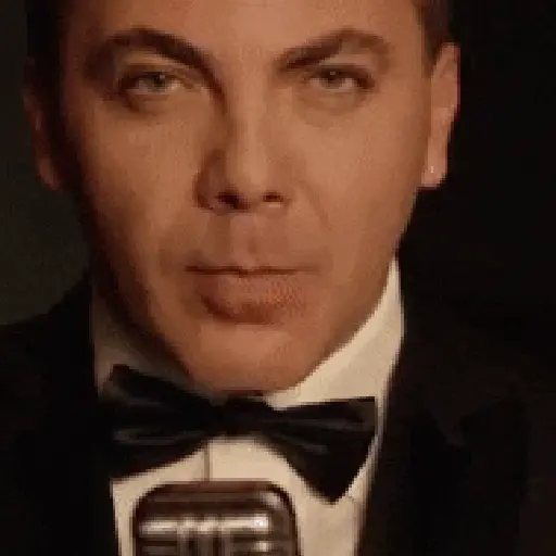 Cristian Castro reaction 🎼🎤 
