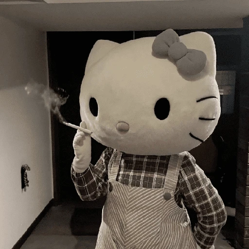 Hello Kitty en la Oficina🐱🔥✨ 
