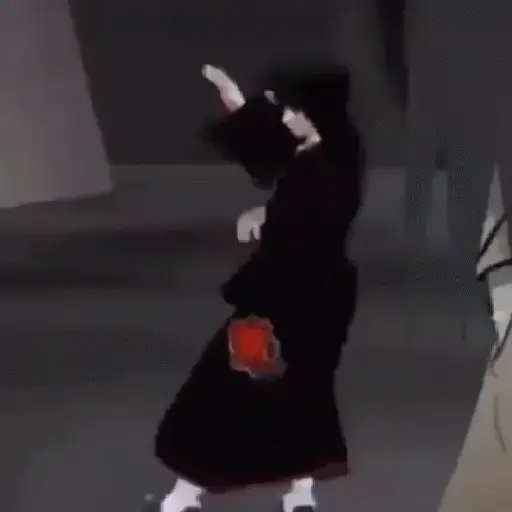 itachi bailando Zaza😎