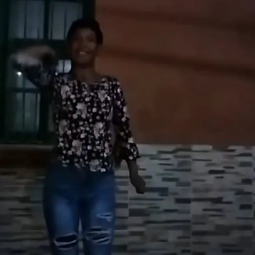 🔥 La pelona del celular📲