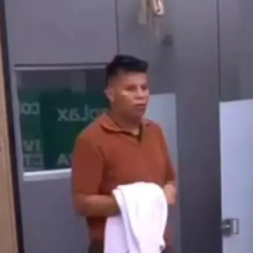 Emiro Navarro 😎