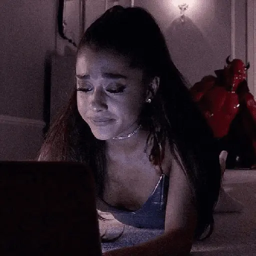 Ariana Grande Latin News