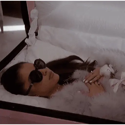 Ariana Grande Latin News