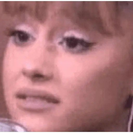 Ariana Grande Latin News