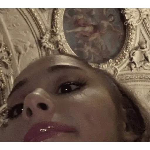 ariana grande latin news #2