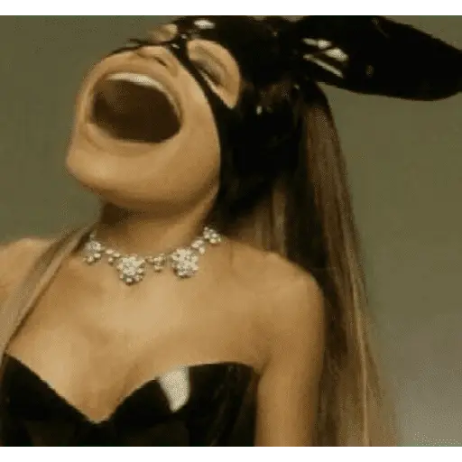 ariana grande latin news #2