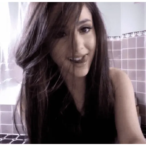 ariana grande latin news #2