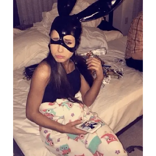 ariana grande latin news #3