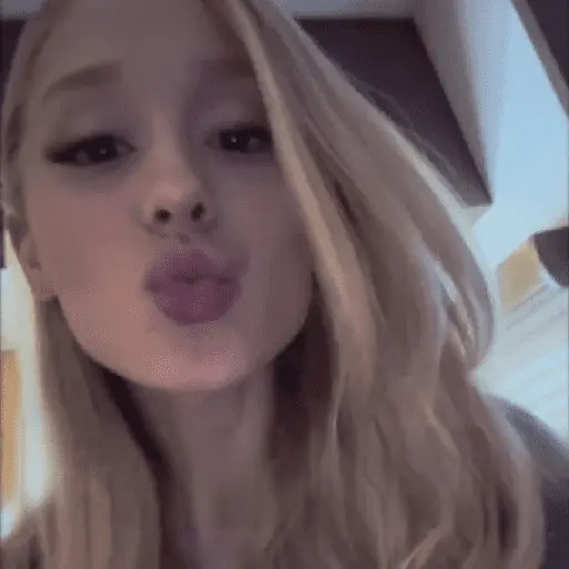 ariana grande latin news #3