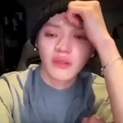 K-pop. | @ocenferios  𝐇aki.