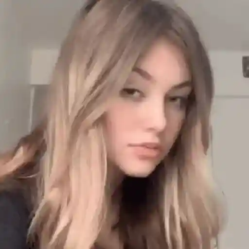 Coqueta 💅🏻💄🫦 Addison Rae