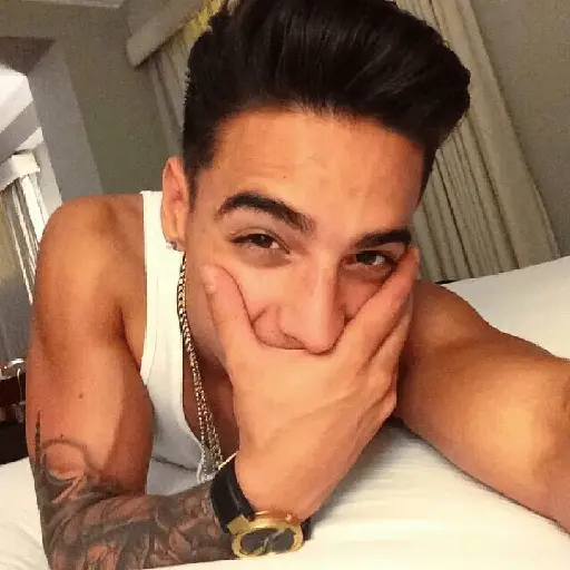 Maluma. | @ocenferios  𝐇aki.