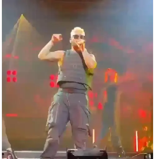 Maluma 🎵🕶️🎤
