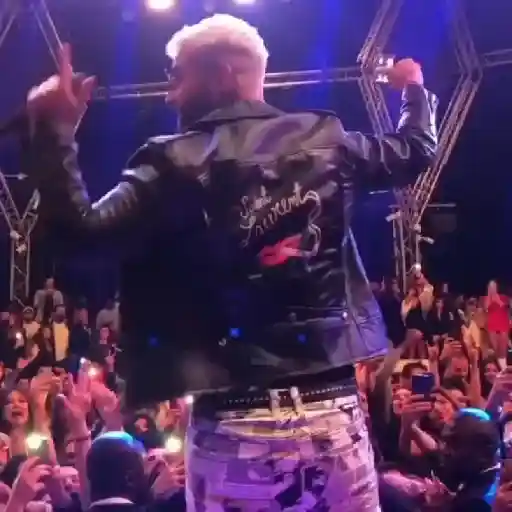 Maluma 🎵🕶️🎤