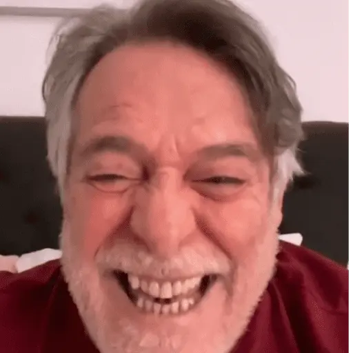 Reações debochadas