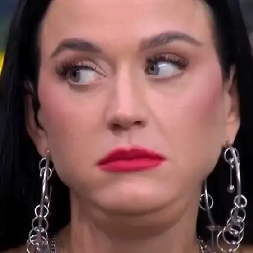 Nicole Louise e Katy Perry