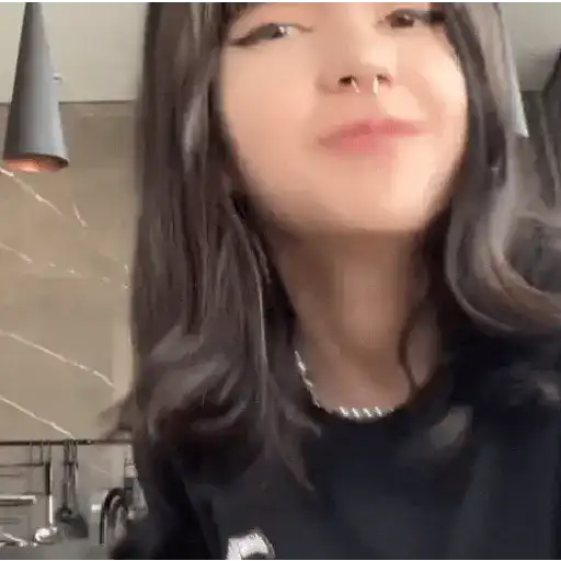 Lully Chan | Tiktok