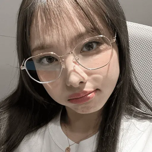 🇰🇷 NAYEON 🇰🇷