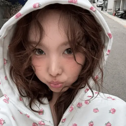 🇰🇷 NAYEON 🇰🇷