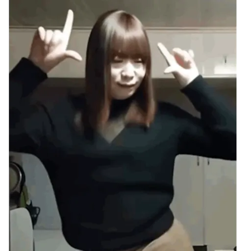 SISTER HONG preview