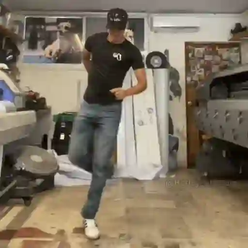 🎶🍑💃🏻🕺🏻Muevelo Menealo🕺🏻💃🏻🍑🎶