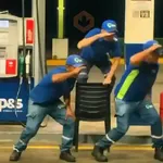 Mueve la pompa 🕺🏻gasolinera⛽