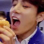 JUNGKOOK 🦋 BTS