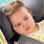 Bebês fofos reagindo