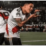 River 🐔🤍❤️🤩