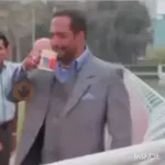 Responde Así vale 🤣😂 