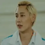 Between Us 🏊‍♂️ Win 🧑🏼Mov