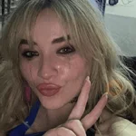 Sabrina Carpenter 
