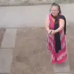 Abuelita sicaria 🔫